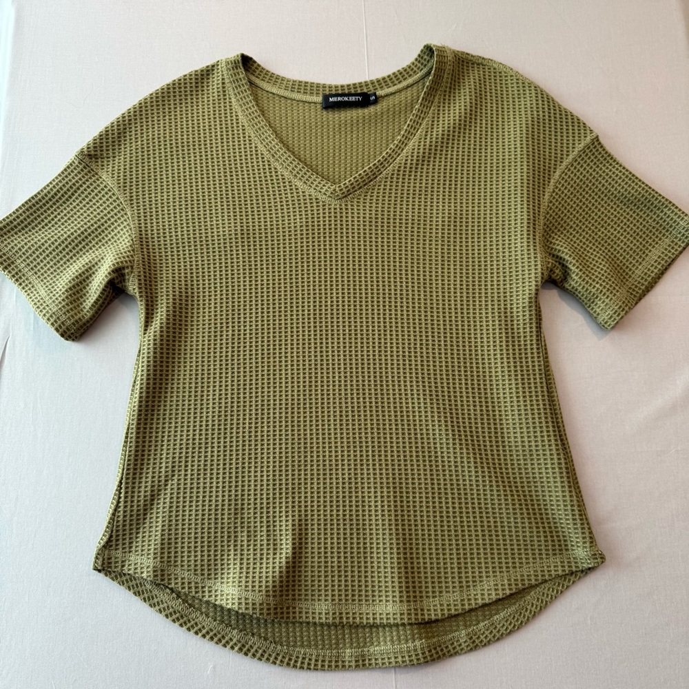 Merokeety Women's Small V-Neck Waffle Knit Top - Olive Green - Picture 3 of 8